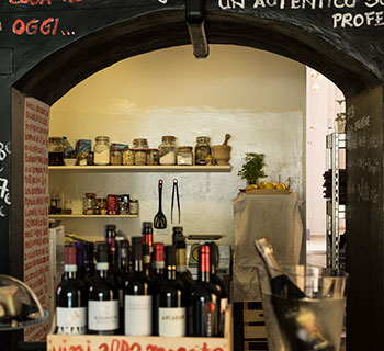 Cucina a vista - Enoteca di Porta Martina a Imperia